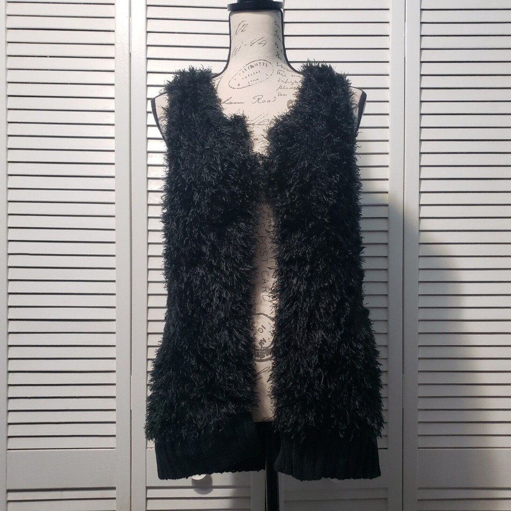 DKNY Eyelash Sweater Vest Women's Large Black Knit Single Hook & Eye Closure